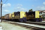 Santa Fe GP9u 2276 and 2294